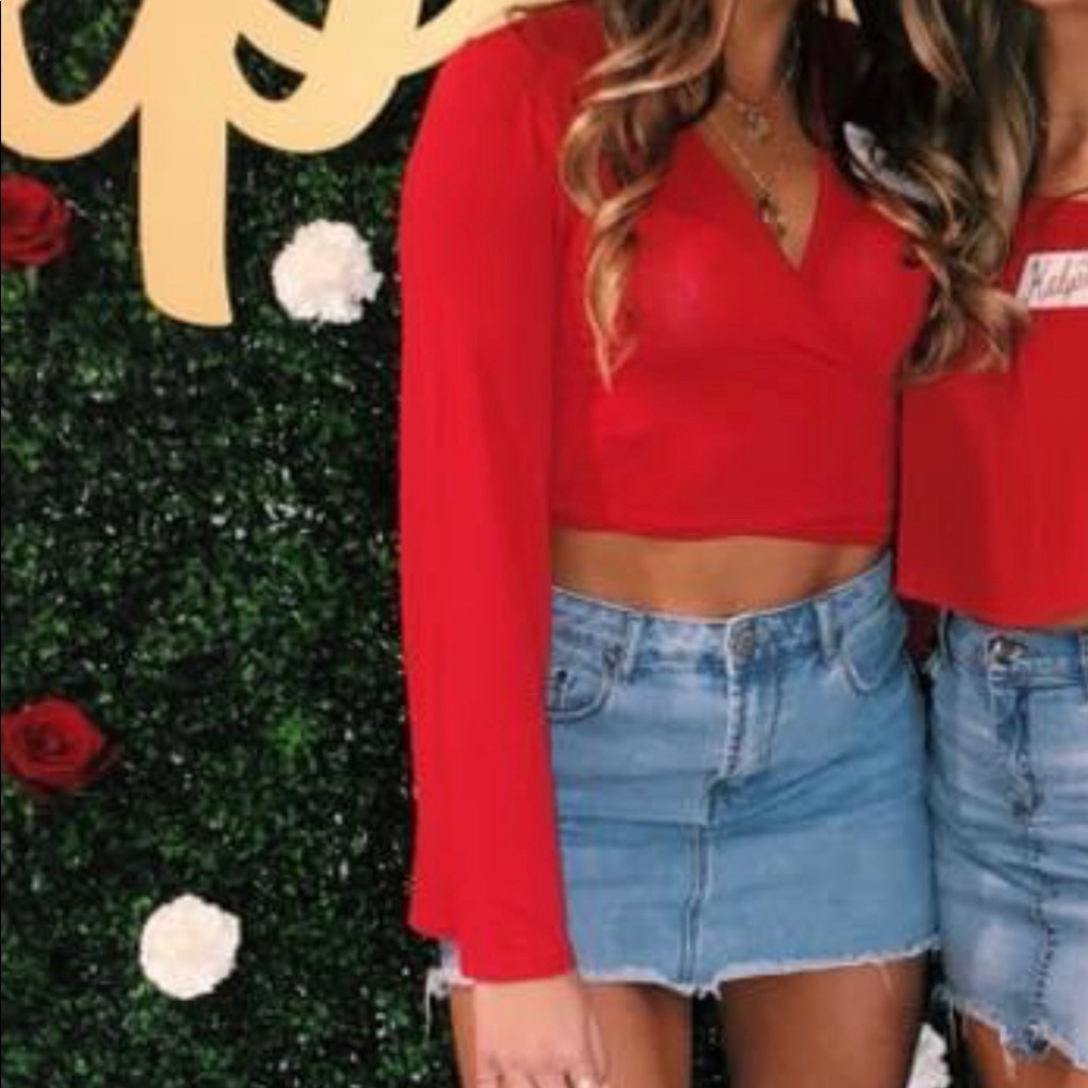Red crop top - Picture 3 of 3